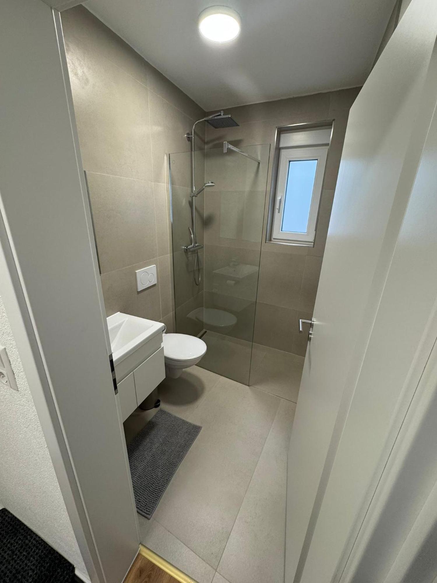 City One Apartment Friedrichshafen Buitenkant foto